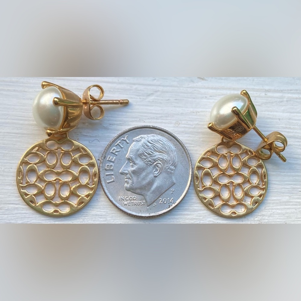 COACH Signature Logo, Pearl Drop Earrings - Picture 3 of 5